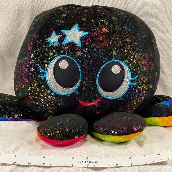 So Cute! EXTRA LARGE! The most adorable stuffie in EUC 🐙 - Picture 8 of 10
